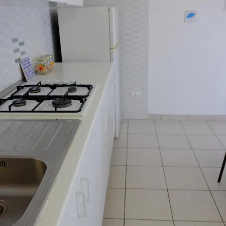 Il Balcone Sul Mare Mansarde Apartman